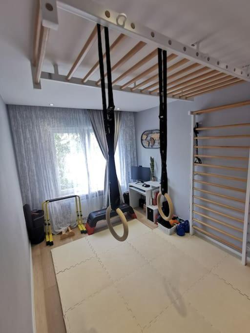 European Heart 2-Bedroom Flat. Брюксел Екстериор снимка