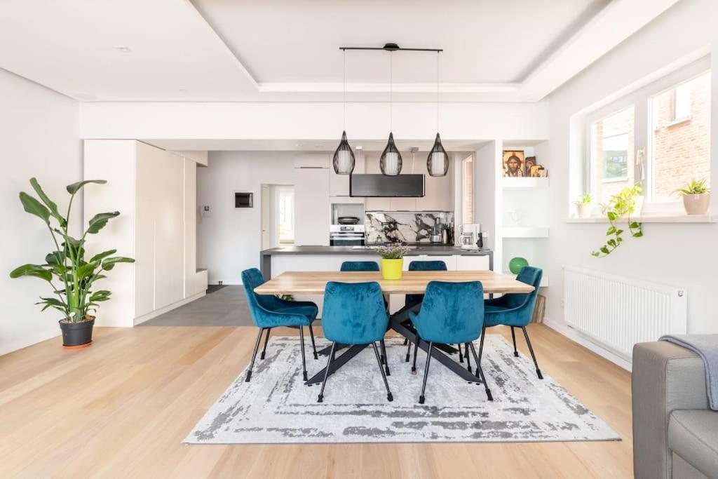 European Heart 2-Bedroom Flat. Брюксел Екстериор снимка